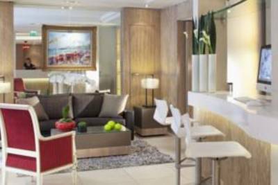 تور فرانسه هتل مادیسون - آژانس مسافرتی و هواپیمایی آفتاب ساحل آبی
