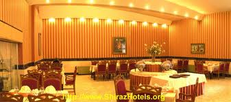 تور شیراز هتل آریو برزن - آژانس مسافرتی و هواپیمایی آفتاب ساحل آبی